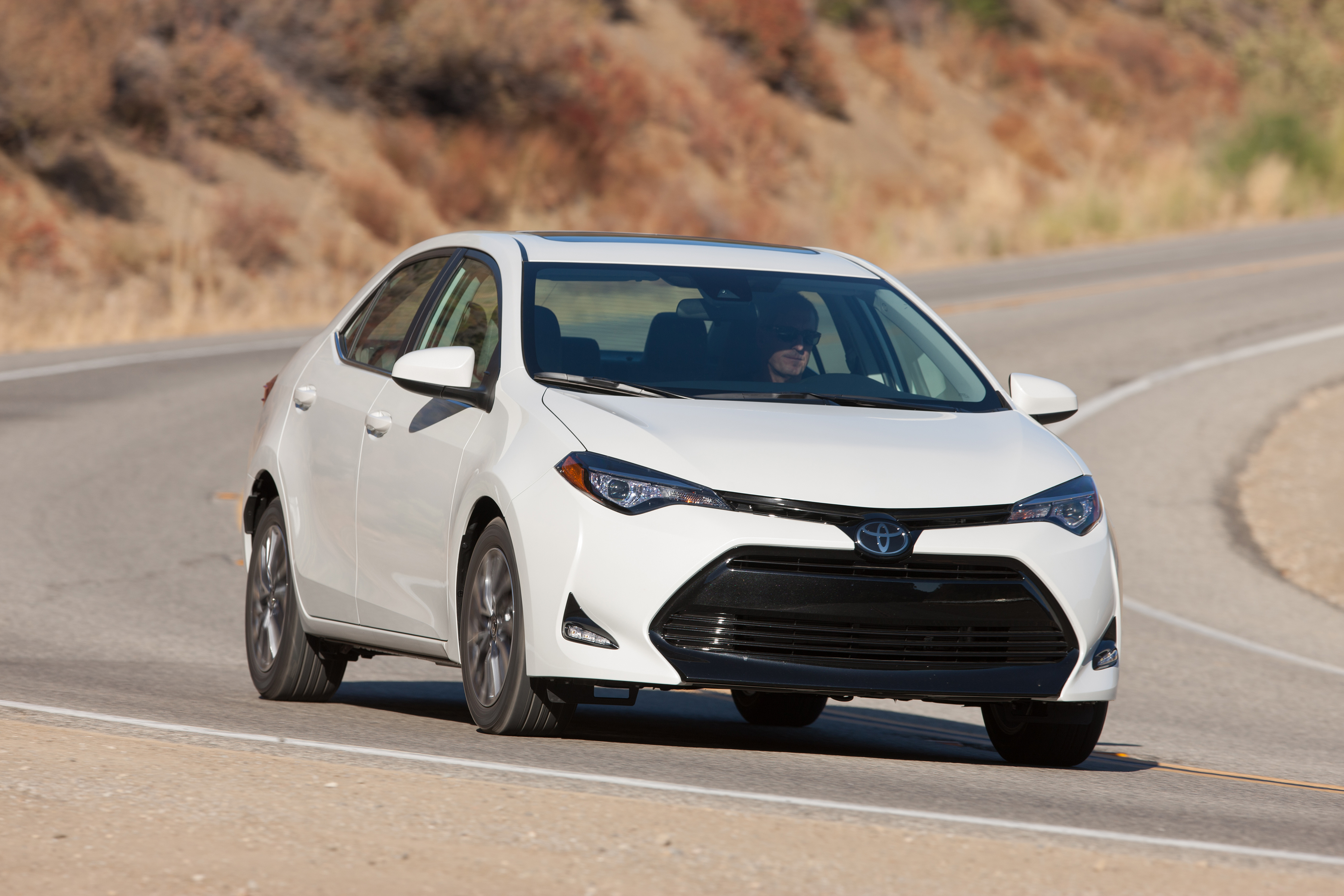 Car Review: Toyota Corolla gives off a sporty vibe with XSE trim level -  WTOP News