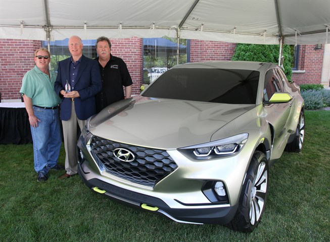 Hyundai Santa Cruz Wins Prestigious 2015 Concept Truck of the Year