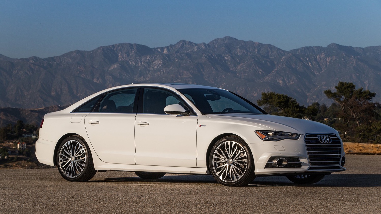 2016 Audi A6 review: Audi A6 surprises with high-speed handling, 4G data -  CNET