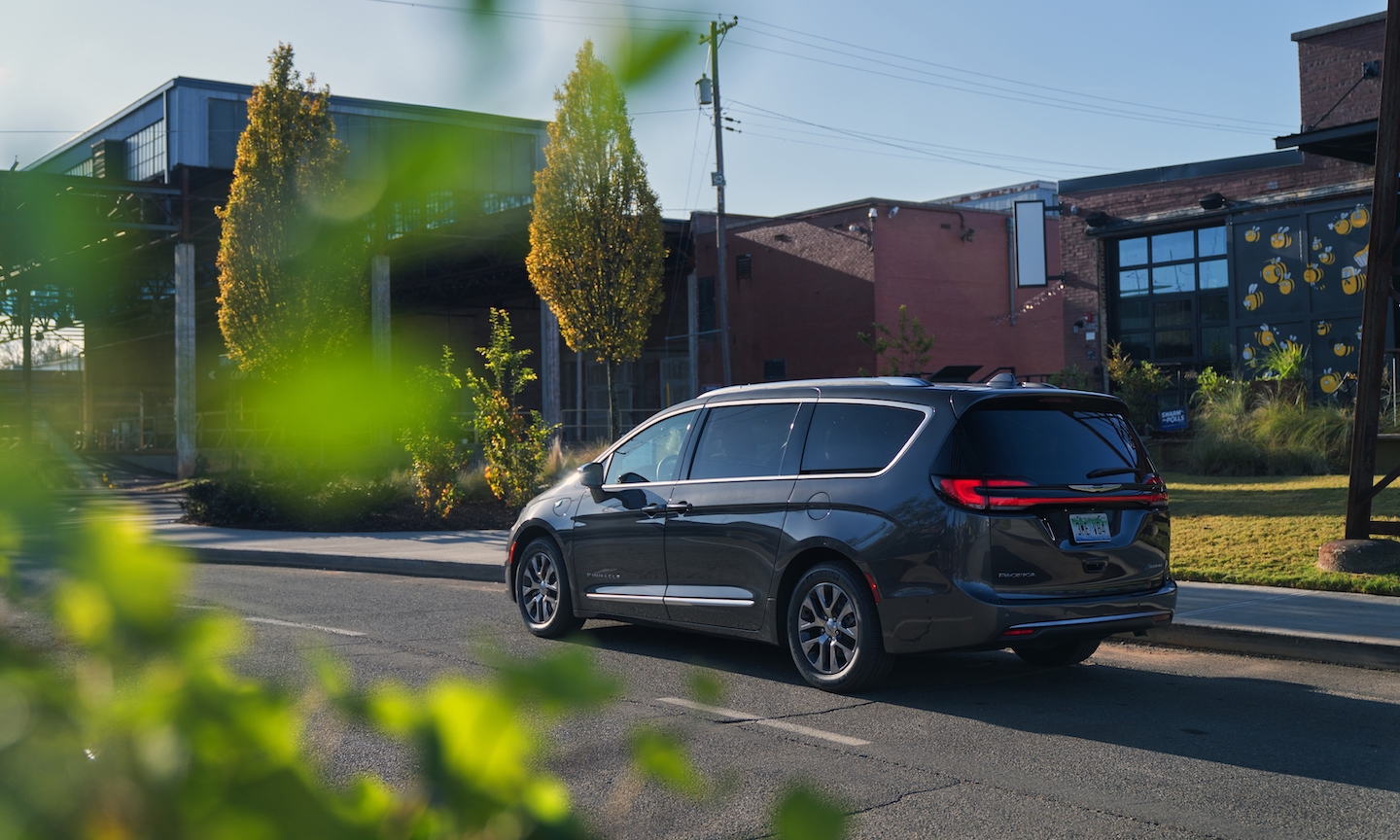 2023 Chrysler Pacifica Hybrid