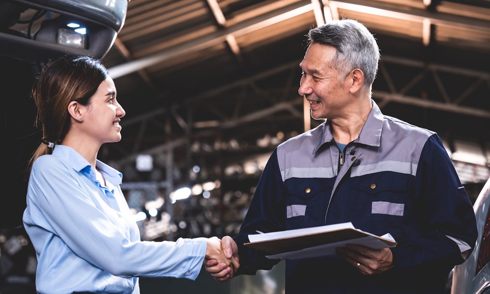 Mercedes-Benz Service - Service Lane