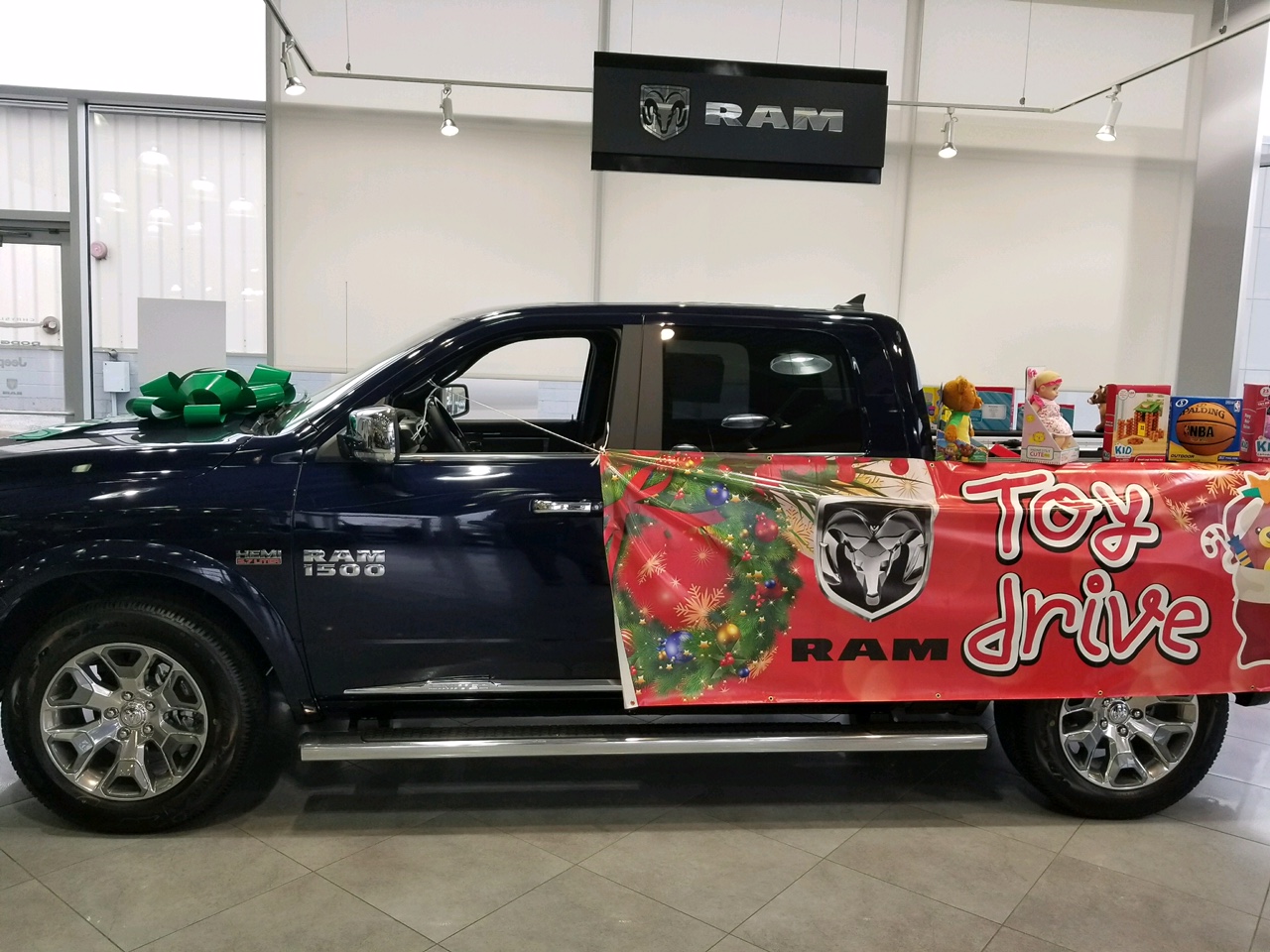 Heritage CDJR Owings Mills Donates Toys to Children’s Hospital at Sinai