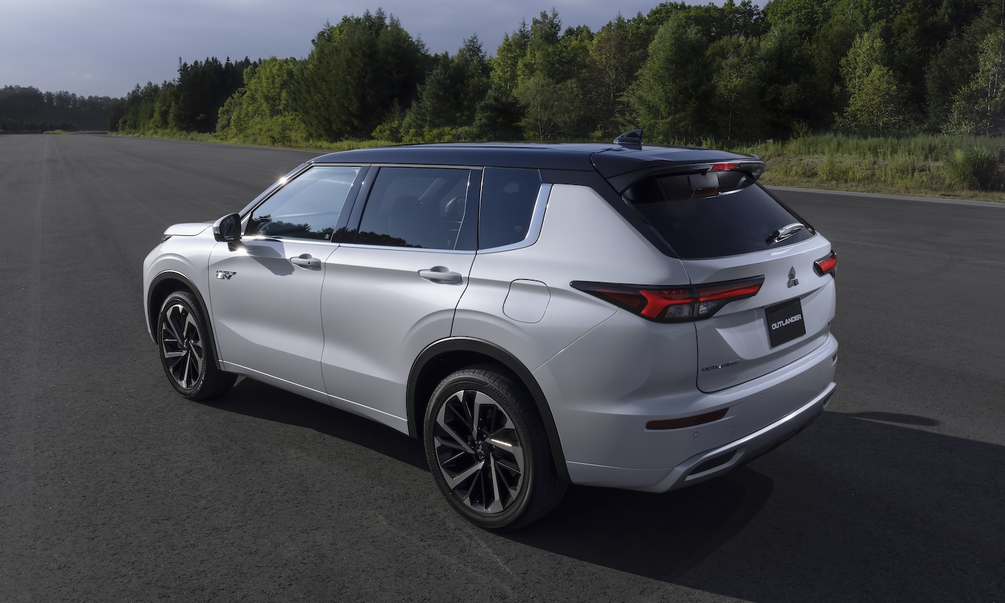 2024 Mitsubishi Outlander PHEV